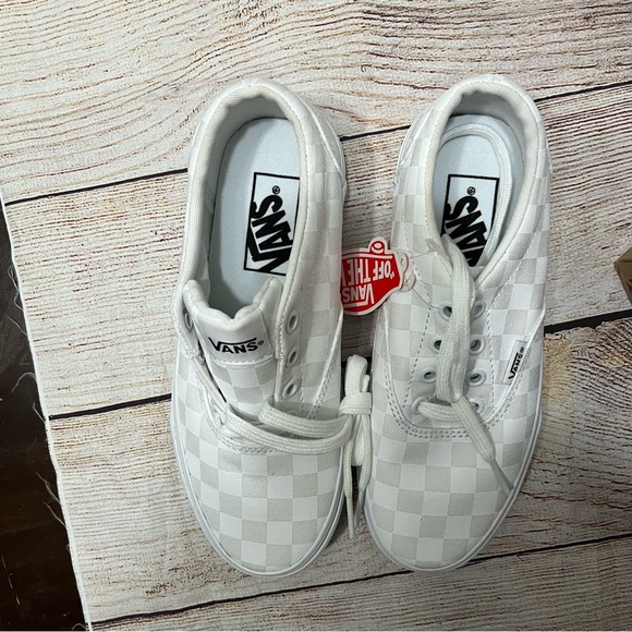 White Vans - Picture 3 of 4